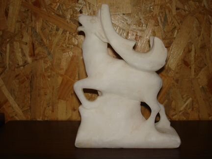 Олень. Мрамор. Ретро