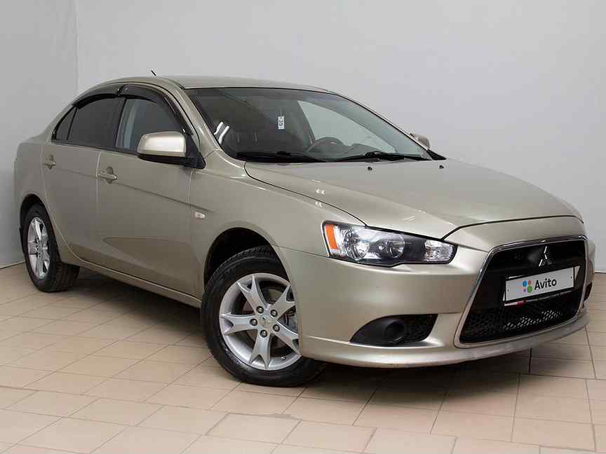 Mitsubishi lancer авито. Мицубиси золотистая. Купить Голд Мицубиси в Красноярске.