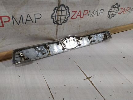 Накладка двери багажника задняя Kia Mohave HM