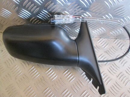 Зеркало правое Ауди 100 45 кузов