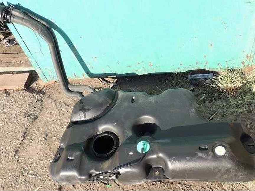 Логан 1 бак в литрах. Логан 1 бак в литрах. Топливный бак на рено логан 1. Топливный бак рено логан 1. 4.