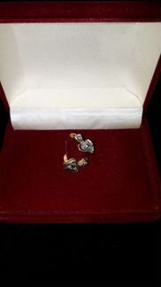 Золотые серьги и кольцо с бриллиантами