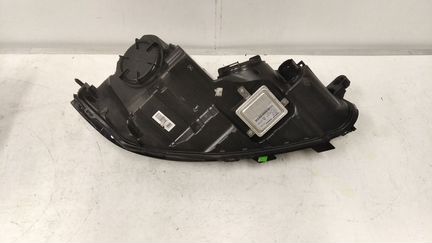 Фара биксенон левая Jaguar XF