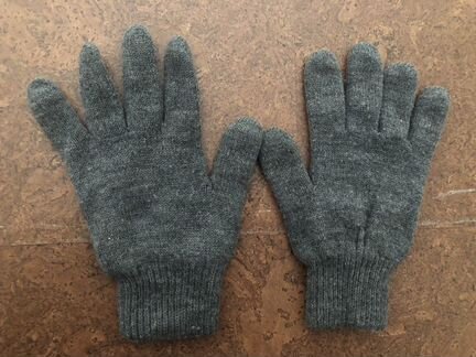 Перчатки мужские серые зима