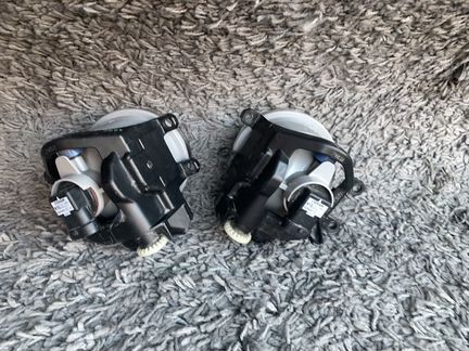Фары противотуманные Toyota