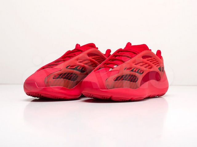 yeezy boost 700 red