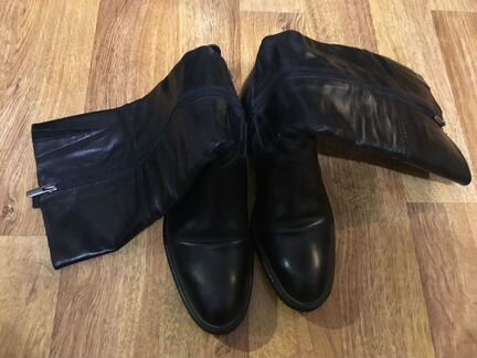 Шикарные натуральные сапоги Geox