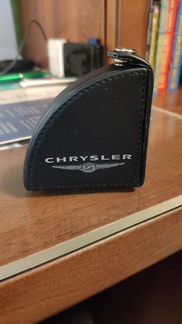Компактные часы Chrysler