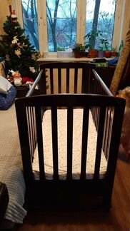 Детская кроватка маятник