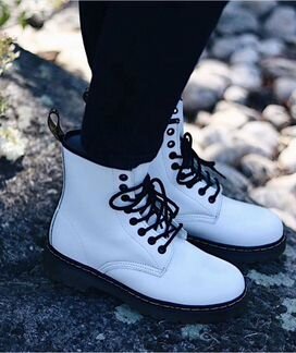 Ботинки женские Dr. Martens белые (36-40)