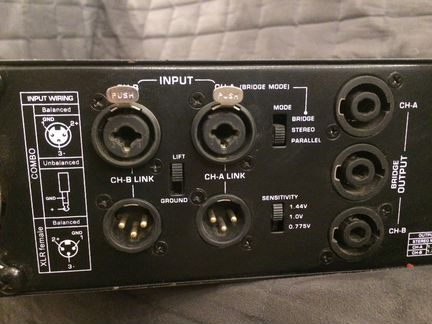 Усилитель elas PL500 2х500 Вт 8 Ом