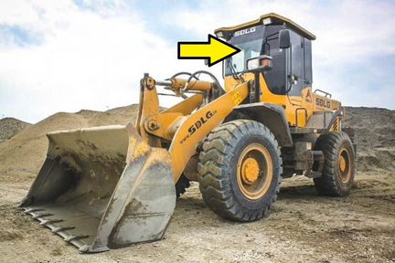 Фронтальный погрузчик Sdlg LG 936 стекло лобовое