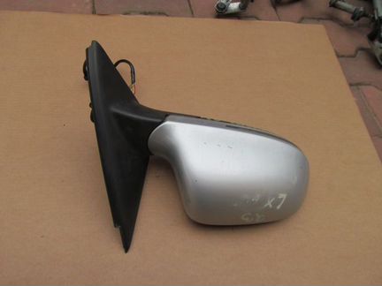 Зеркало электрическое правое audi Q3 бу