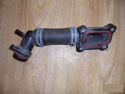 Патрубок охлаждающей жидкости Audi A7 4G 4.0tfsi