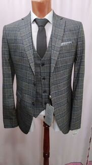 Мужской костюм slim fit