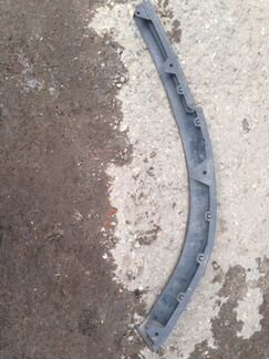 Тойота Авенсис юбка бампера 03-06 г. правая