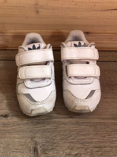 Детские кроссовки Адидас