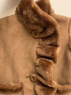 Пальто меховое для девочки 4 лет