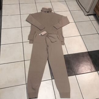 Шерстяной костюм