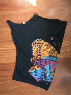 Ассиметричный топ с принтом новый