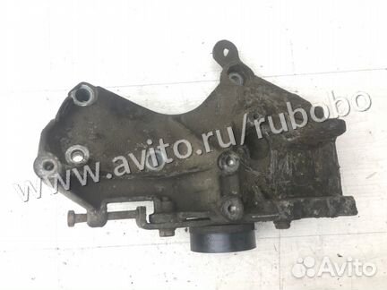 Кронштейн генератора Renault Clio 2 K7JA700 2001