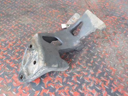 Кронштейн кабины Мерседес Актрос мп 3 9303172101