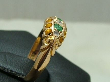 750 проба. Золотое кольцо изумруды бриллианты 1909