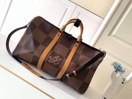 Сумка Louise Vuitton