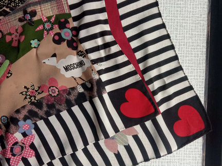 Платок шейный Moschino