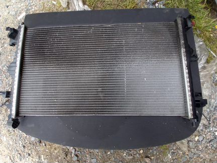 Радиатор охлаждения двигателя для Опель Инсигния 1