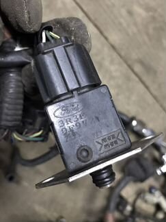 Датчик давления топлива jaguar AJ87977