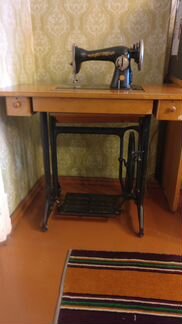 Швейная машина (ножная, класса 1-М)