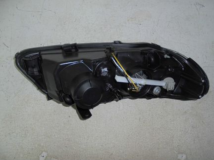 Фара левая Nissan Almera N16