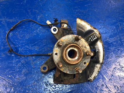 Кулак поворотный передний левый Mazda Cx-7 ER