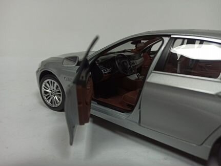 Bmw 550i 5 Series 1:18 Norev