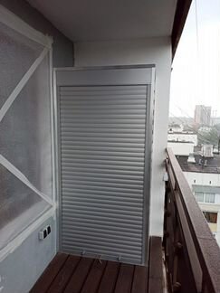 Шкаф ролетный для хранения на балкон,паркинг, дачу