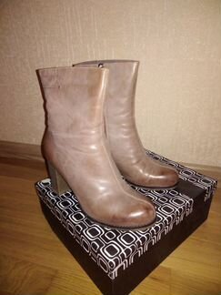 Новые зимние полусапожки на меху 38р