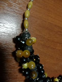 Колье из лавы, чешского стекла и тигрового глаза