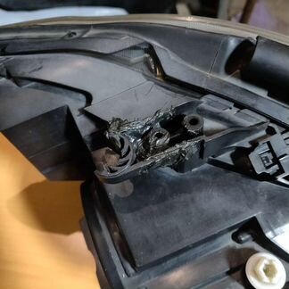 Фара левая на Мерседес W221 (Дорестайлинг)