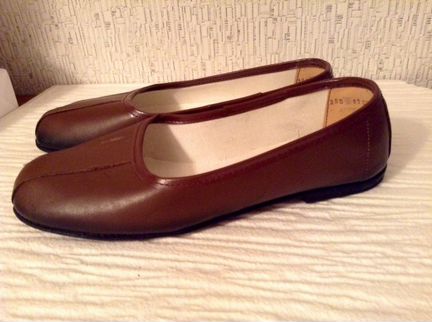 Тапочки. Нат. кожа. Новые. Размеры 23; 25; 25,5