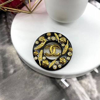 Брошь Chanel
