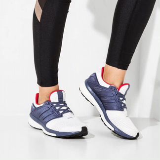 Беговые кроссовки