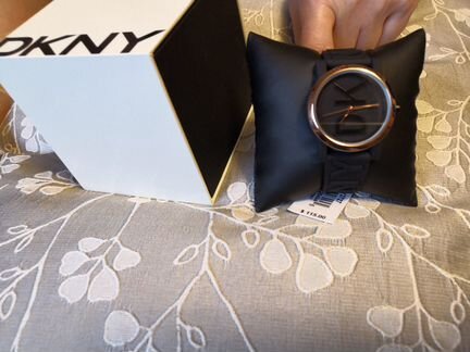 Новые часы dkny