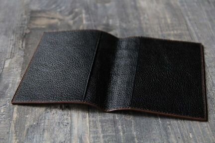 Обложка на паспорт из крокодила