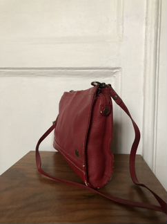 Сумка кожаная красная Sak