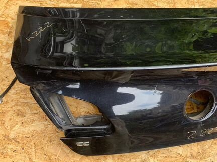 Крышка (дверь) багажника на Volkswagen Passat CC I