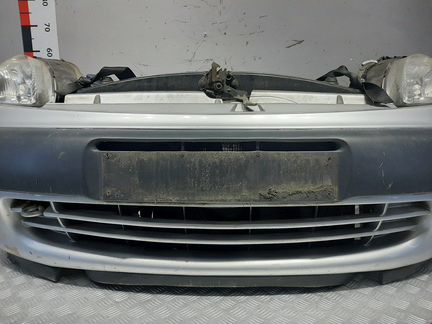 Передняя для Citroen Picasso