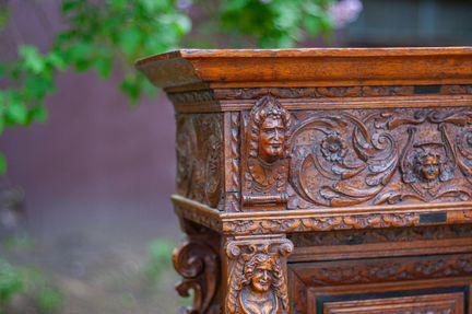 Комод антикварный.Франция