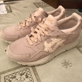 Кроссовки asics