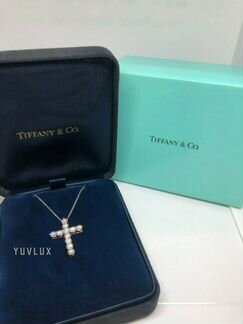 Золотой крест Tiffany с бриллиантами 1.86 ct